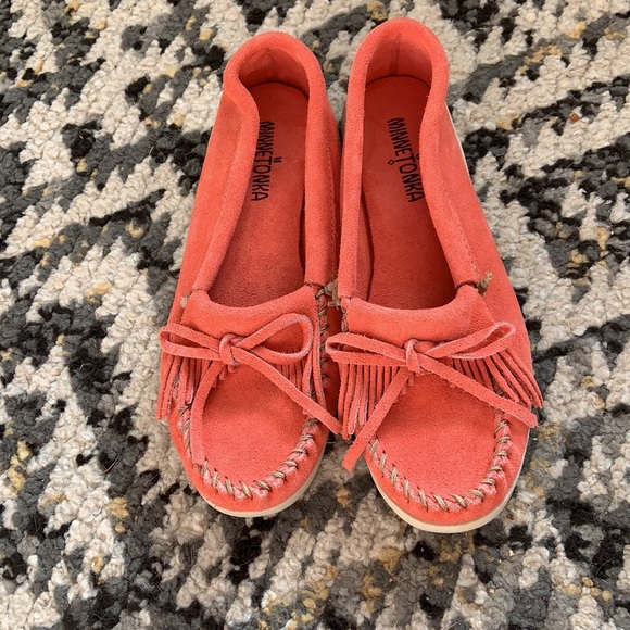 Minnetonka Shoes - 🆕Minnetonka Loafers